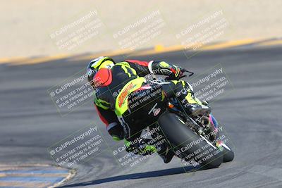 media/Dec-05-2024-Racers Edge (Thu) [[e102e0690b]]/3-B Group/Session 1 Turn 8 Backside/